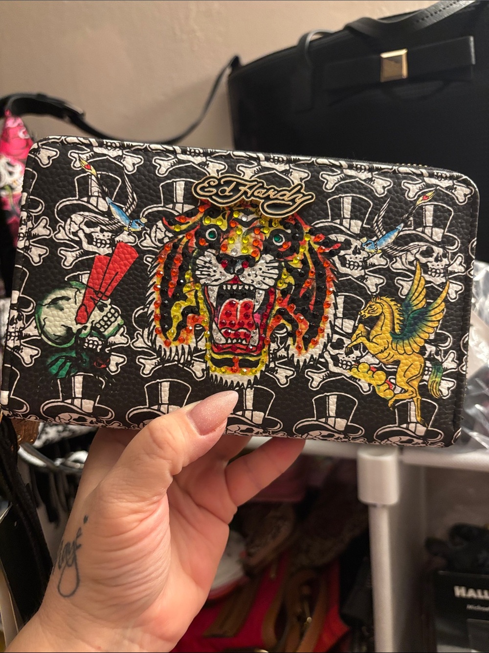 Ed Hardy Black Multicolor Tiger and Tattoo Graphics NWT